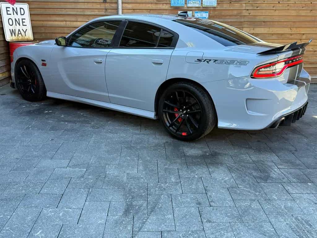 Dodge Charger Scat Pack DAYTONA 392 6.4L Brembo Alpine 08/2022-photo-10