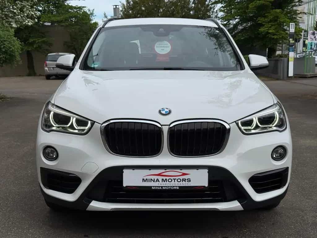 BMW X1 sDrive 18 i Sport Line LED AHK Kamera 4,69% 02/2017-photo-1