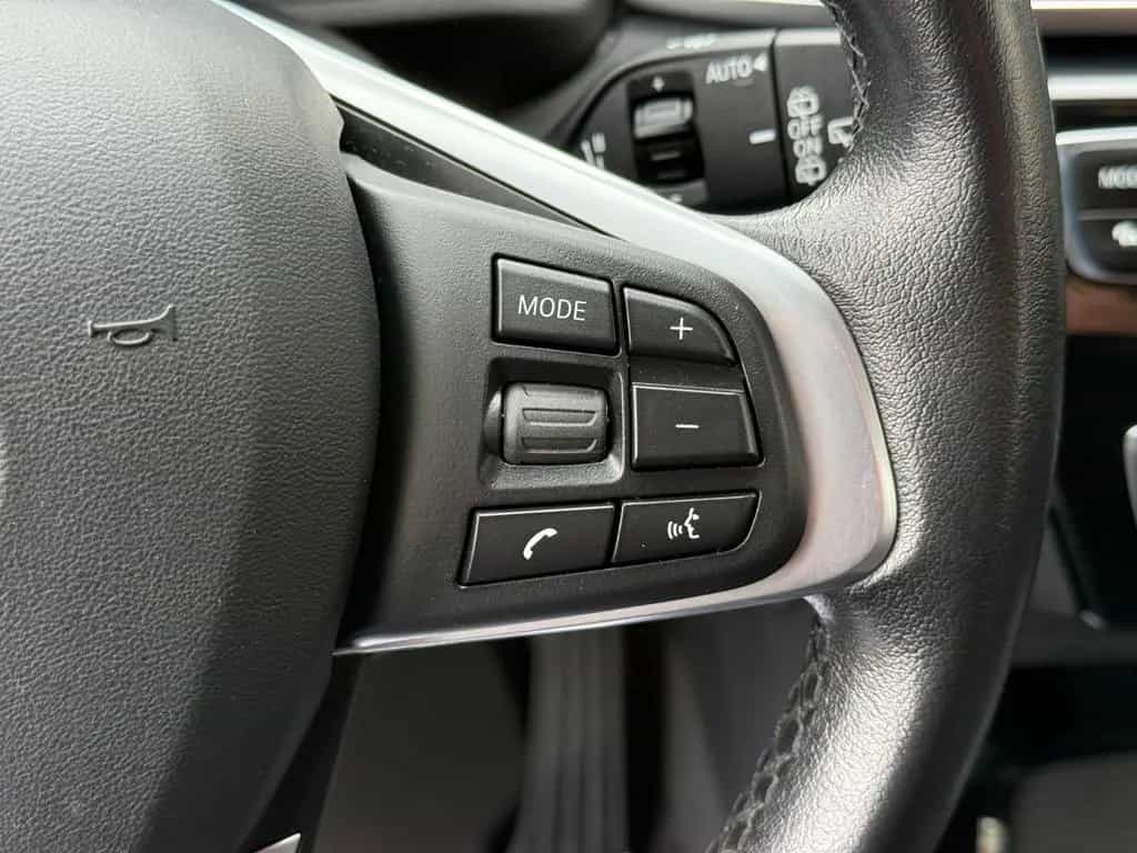 BMW X1 sDrive 18 i Sport Line LED AHK Kamera 4,69% 02/2017-photo-21