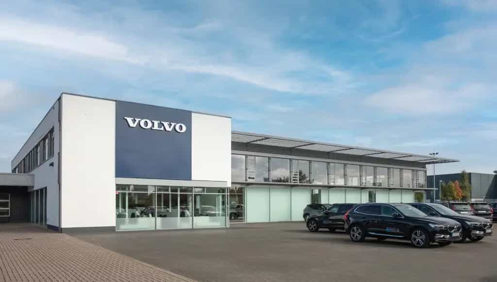 Volvo XC60 B4 Core 2WD 04/2024-photo-14