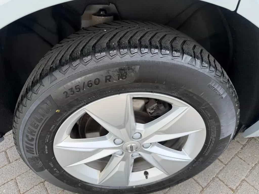 Volvo XC60 B4 Core 2WD 04/2024-photo-9