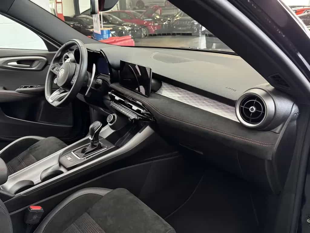 Alfa Romeo Tonale 1.5 VGT Veloce 48 V Hybrid LED 10/2022-photo-17