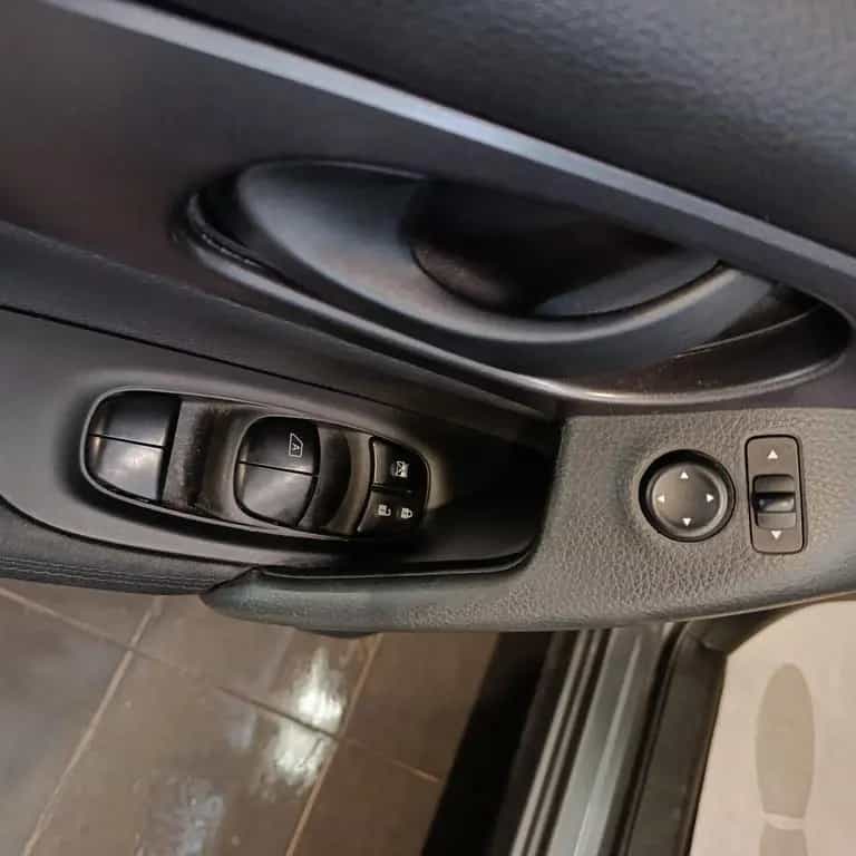 Nissan Qashqai 1.2 BENZINA AUTOMATICA NEOPATENTA 03/2017-photo-9