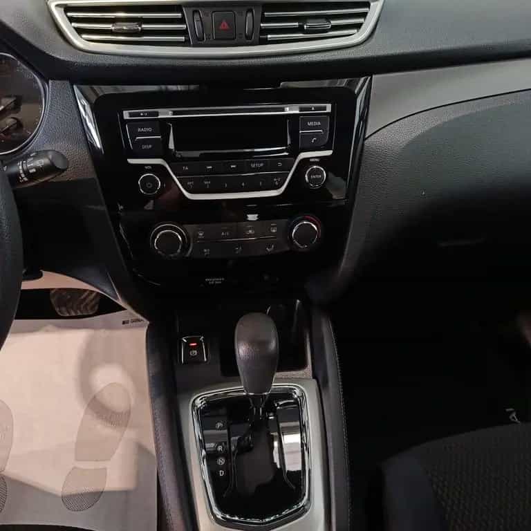 Nissan Qashqai 1.2 BENZINA AUTOMATICA NEOPATENTA 03/2017-photo-6