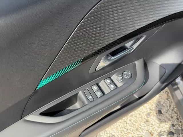 Peugeot 208 Allure Pack 1.2 KAMERA*ACC*VIRTUAL 10/2023-photo-19