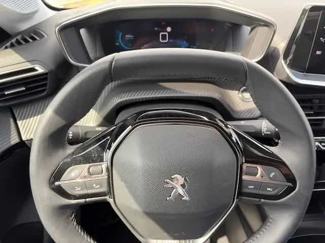 Peugeot 208 Allure Pack 1.2 KAMERA*ACC*VIRTUAL 10/2023-photo-25