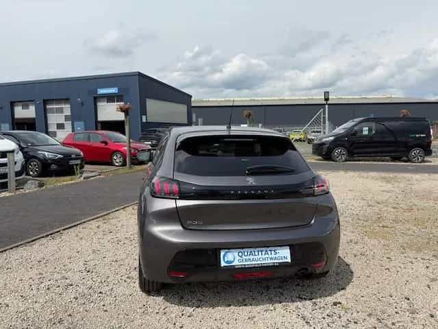 Peugeot 208 Allure Pack 1.2 KAMERA*ACC*VIRTUAL 10/2023-photo-7