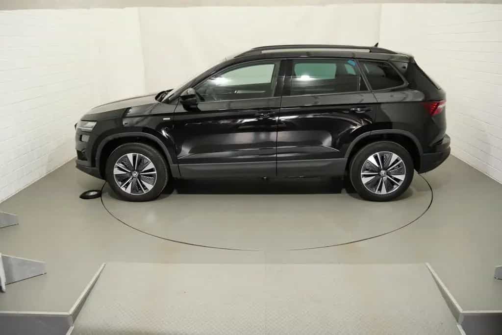 Skoda Karoq Tour 1.5 TSI LED PDC SHZ NAV 04/2022-photo-7