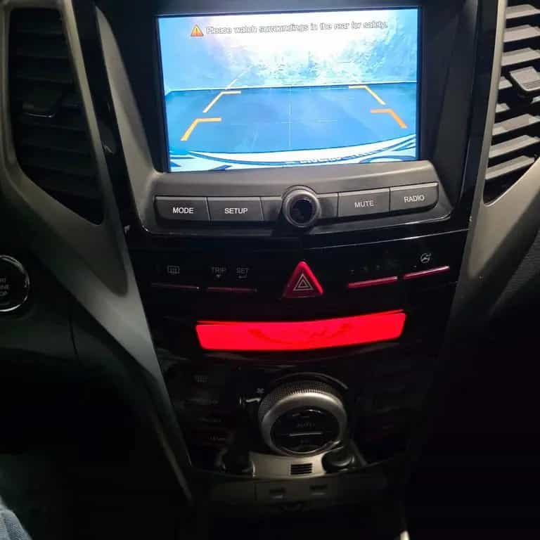 Ssangyong Tivoli 1.6d NEOPATENTATI 09/2016-photo-10