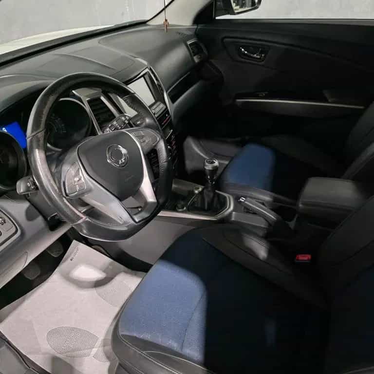 Ssangyong Tivoli 1.6d NEOPATENTATI 09/2016-photo-8