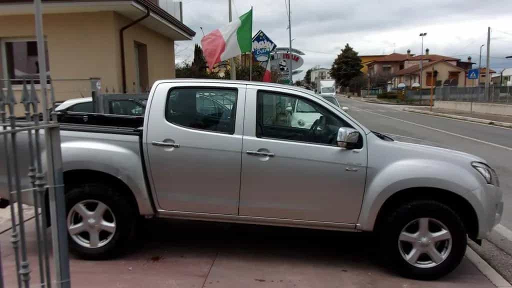 Isuzu D-Max 2.5 Crew Cab Quasar A/T 4WD 09/2012-photo-6