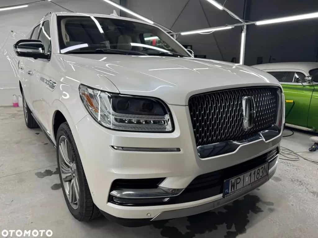 Lincoln Navigator 04/2018-photo-0