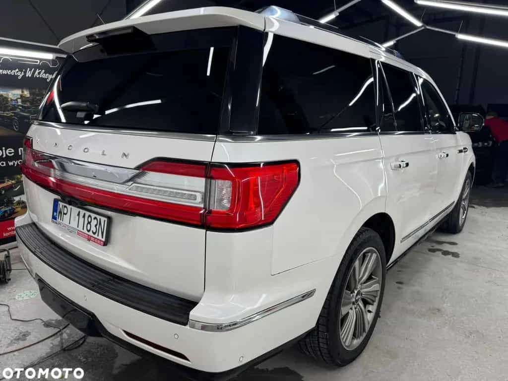 Lincoln Navigator 04/2018-photo-3