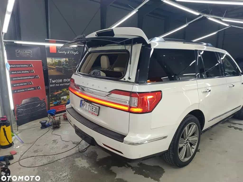 Lincoln Navigator 04/2018-photo-4