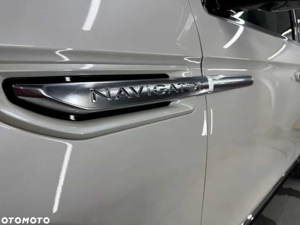 Lincoln Navigator 04/2018-photo-5