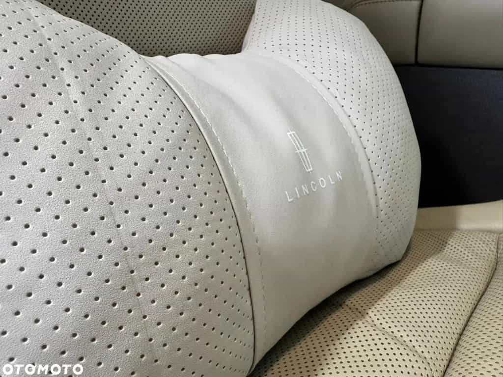 Lincoln Navigator 04/2018-photo-8