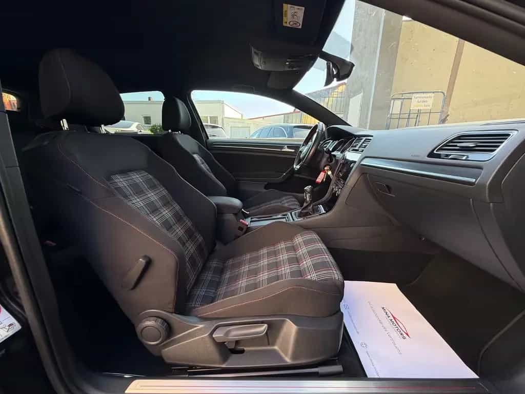 Volkswagen Golf VII Lim. GTI FaceliftLED Dynaudio 4,69% 08/2017-photo-11