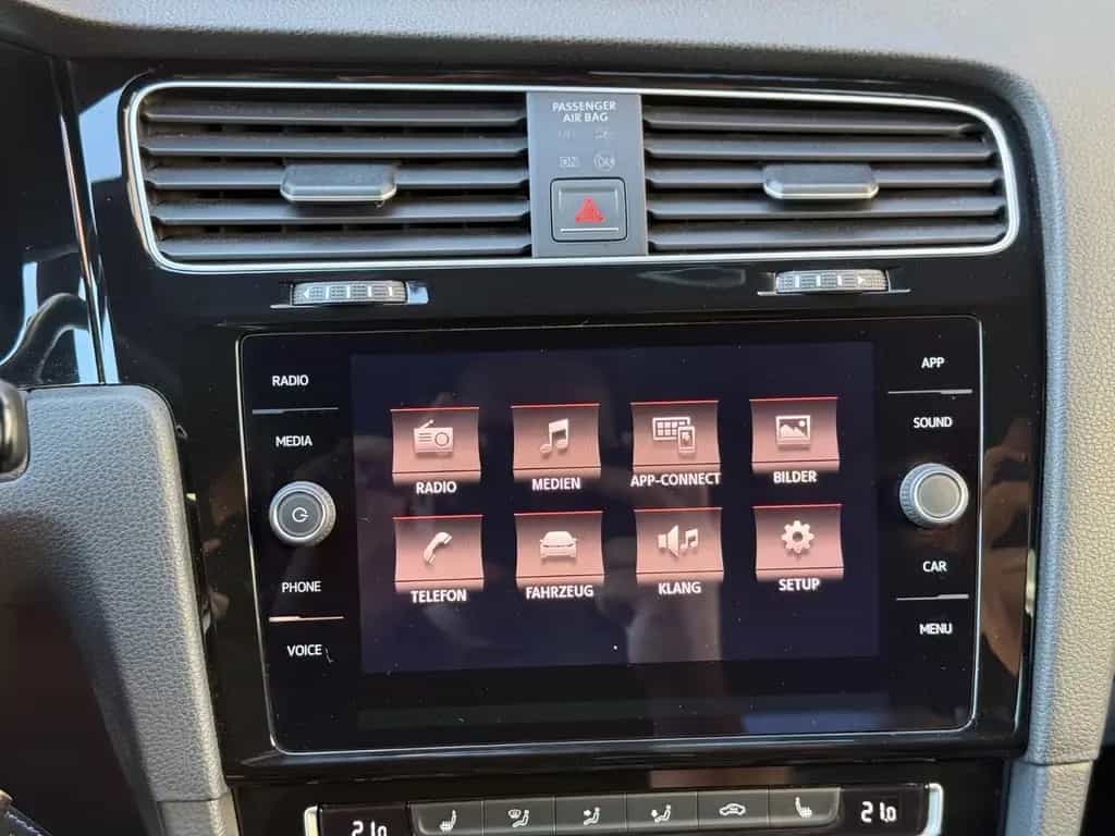 Volkswagen Golf VII Lim. GTI FaceliftLED Dynaudio 4,69% 08/2017-photo-20