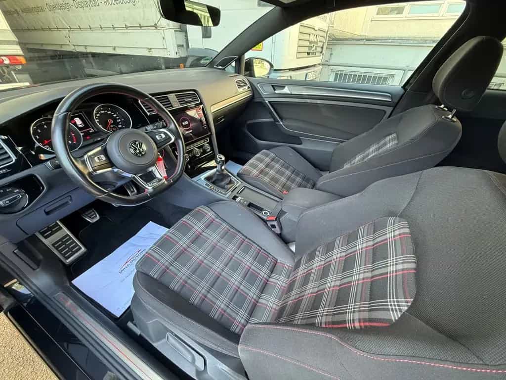 Volkswagen Golf VII Lim. GTI FaceliftLED Dynaudio 4,69% 08/2017-photo-8