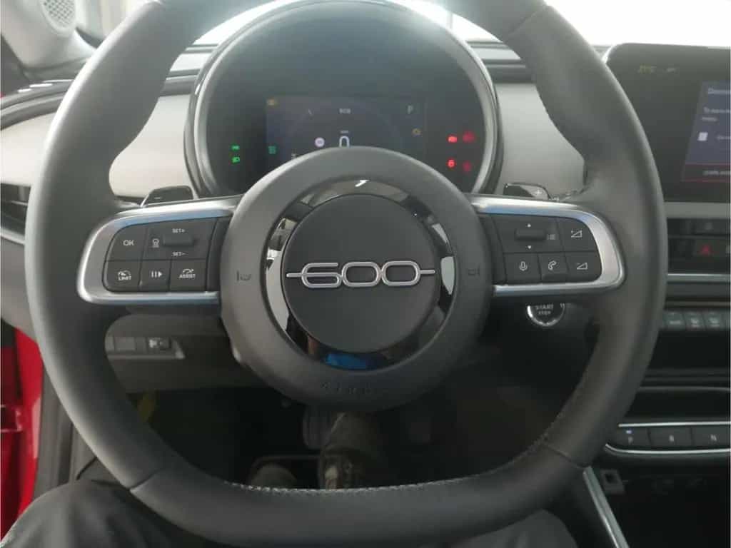 Fiat 600 hybrid 1.2 la Prima LED/NAV/18''/360°/Keyles 02/2025-photo-16