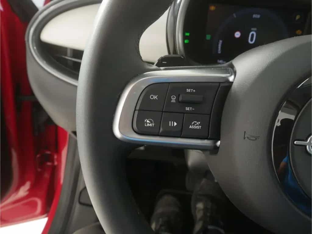 Fiat 600 hybrid 1.2 la Prima LED/NAV/18''/360°/Keyles 02/2025-photo-17