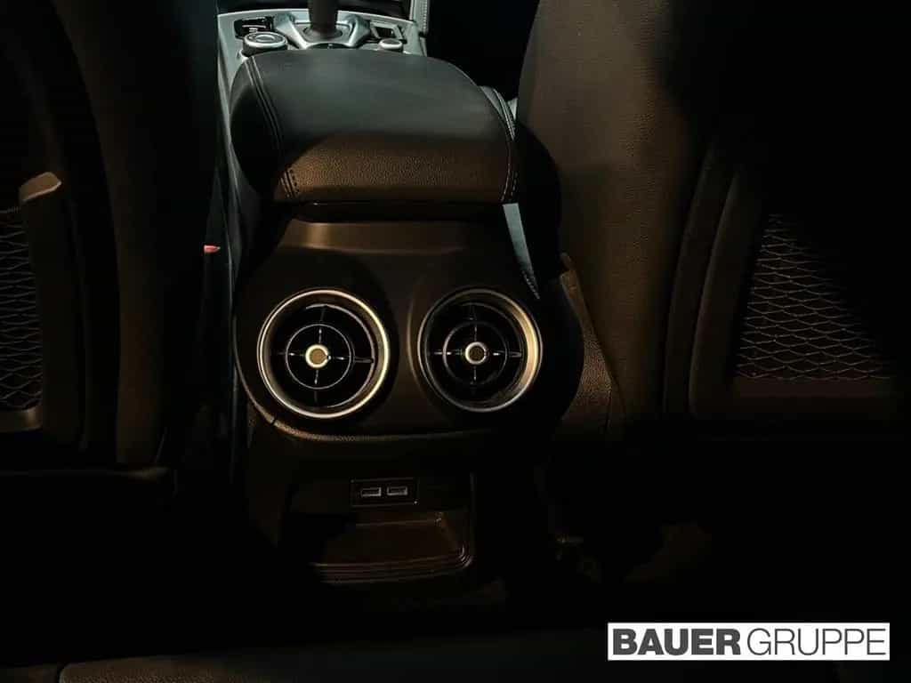 Alfa Romeo Stelvio Veloce Q4 Sportpaket AD El. Fondsitzvers 07/2021-photo-22