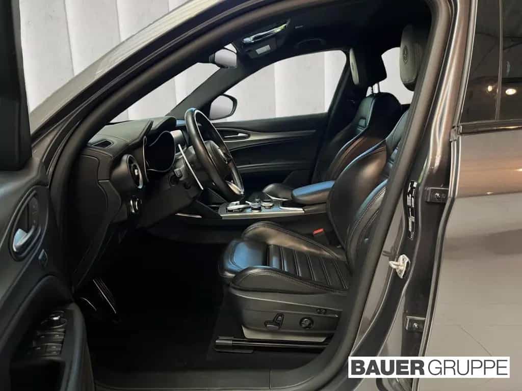 Alfa Romeo Stelvio Veloce Q4 Sportpaket AD El. Fondsitzvers 07/2021-photo-9