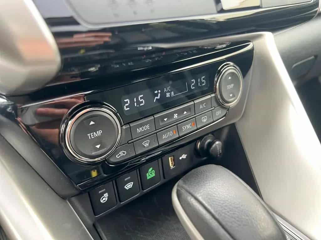 Mitsubishi Eclipse Cross 1.5 T-MIVEC Top 4WD PANO LED SHZ 12/2018-photo-21