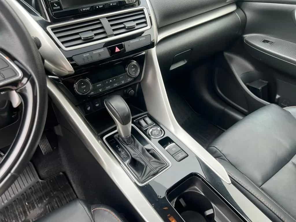 Mitsubishi Eclipse Cross 1.5 T-MIVEC Top 4WD PANO LED SHZ 12/2018-photo-24