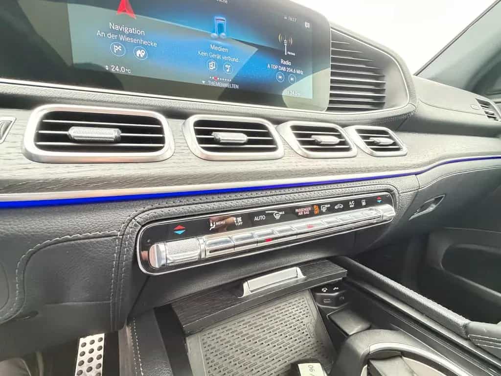 Mercedes-Benz GLE-Class 12/2020-photo-40