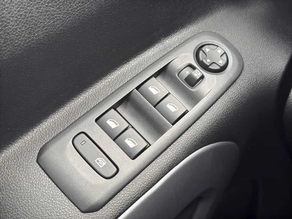 Citroën Berlingo XL BlueHDi 130 EAT8 MAX 7 Sitzer & Navi 05/2024-photo-31