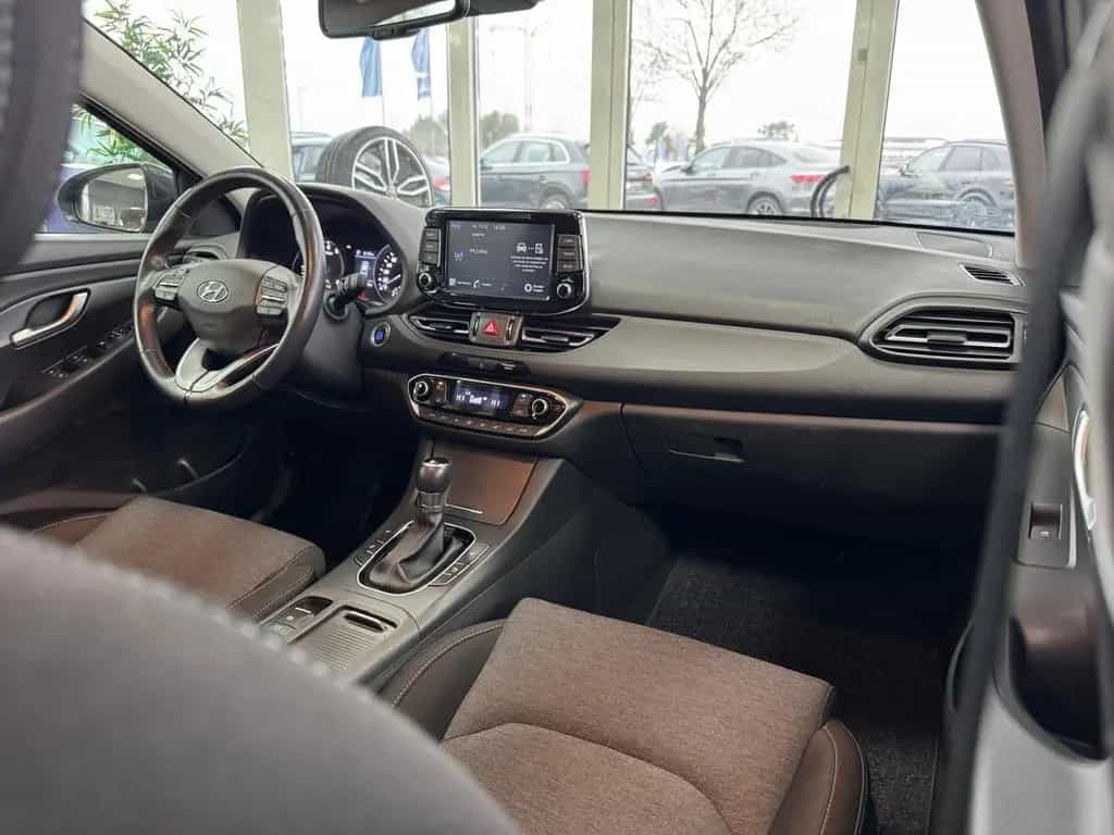 Hyundai i30 Kombi"AUTOMATIK"Trend"KAMERA"SPUR ASS."LED" 12/2022-photo-10