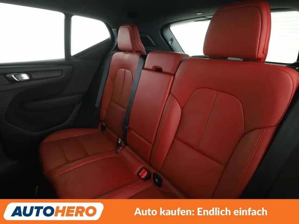 Volvo XC40 2.0 T5 Momentum AWD Aut.*NAVI*LED*ACC*CAM* 03/2018-photo-13