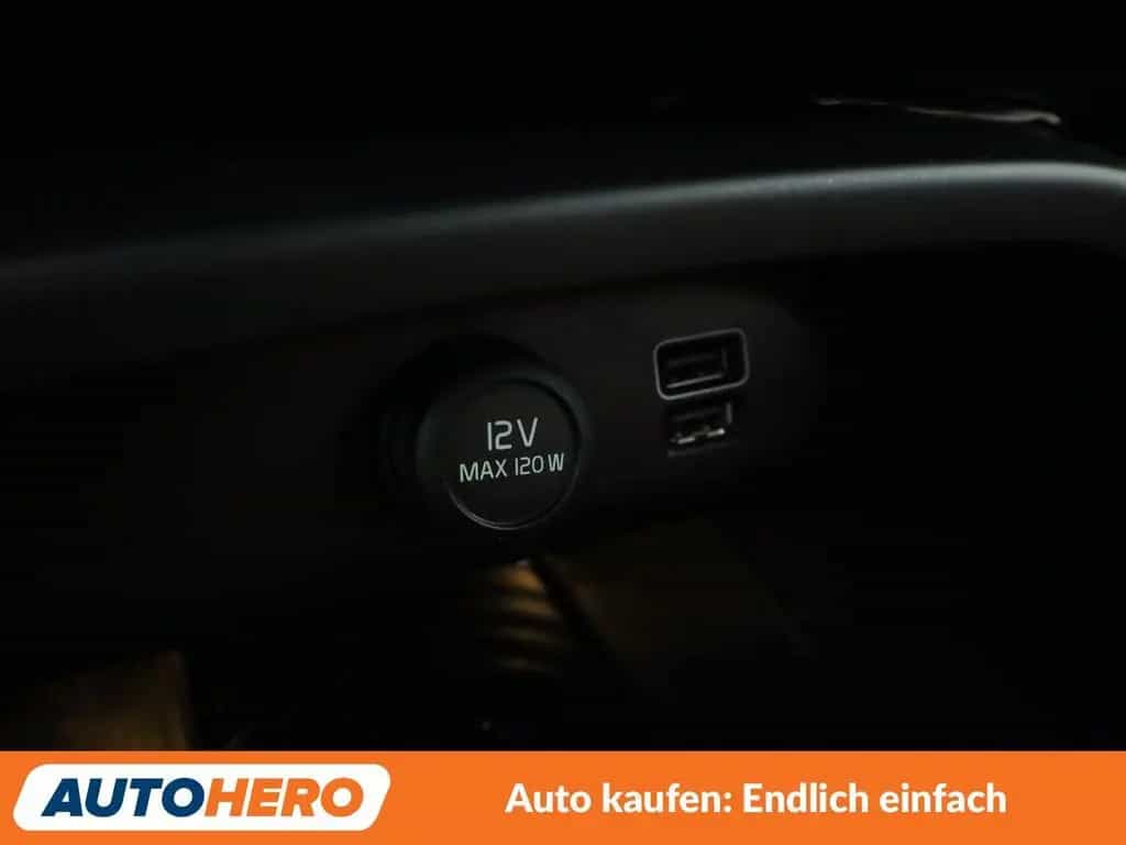 Volvo XC40 2.0 T5 Momentum AWD Aut.*NAVI*LED*ACC*CAM* 03/2018-photo-25