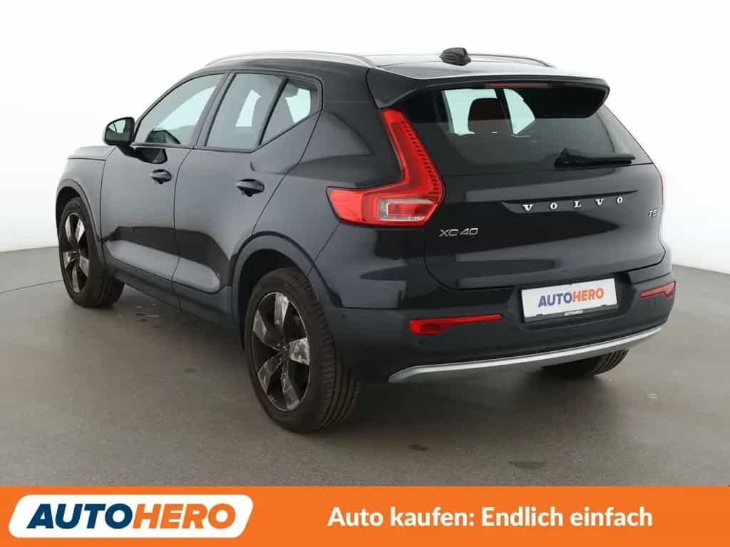 Volvo XC40 2.0 T5 Momentum AWD Aut.*NAVI*LED*ACC*CAM* 03/2018-photo-3