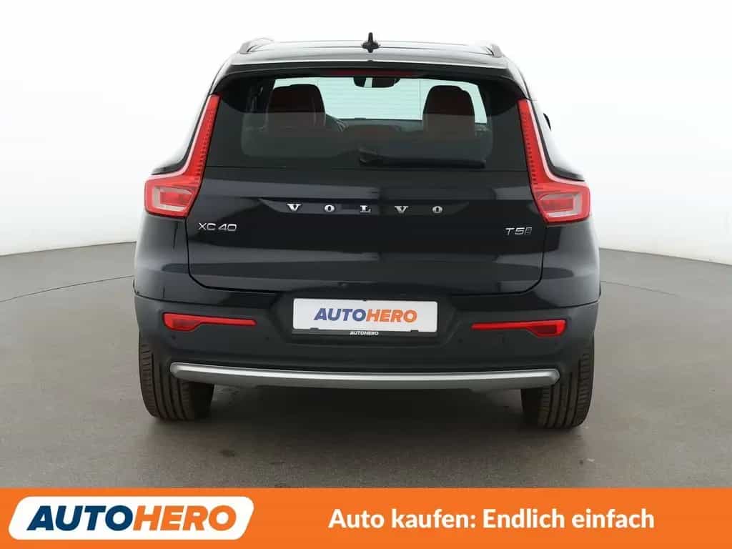 Volvo XC40 2.0 T5 Momentum AWD Aut.*NAVI*LED*ACC*CAM* 03/2018-photo-4