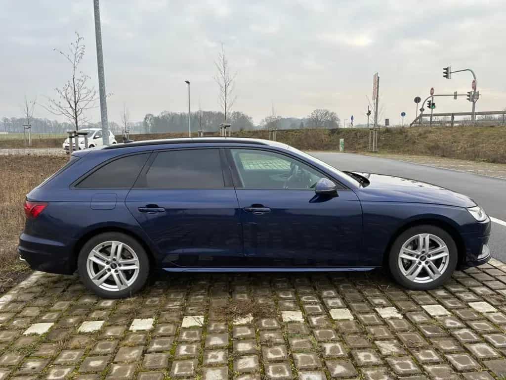 Audi A4 Avant 45 TFSI | 11/2022 | 65.000 km 11/2022-photo-1