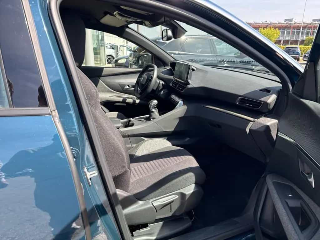 Peugeot 3008 Active Pack Digitales Cockpit LED 2-Zonen-K 01/2024-photo-7