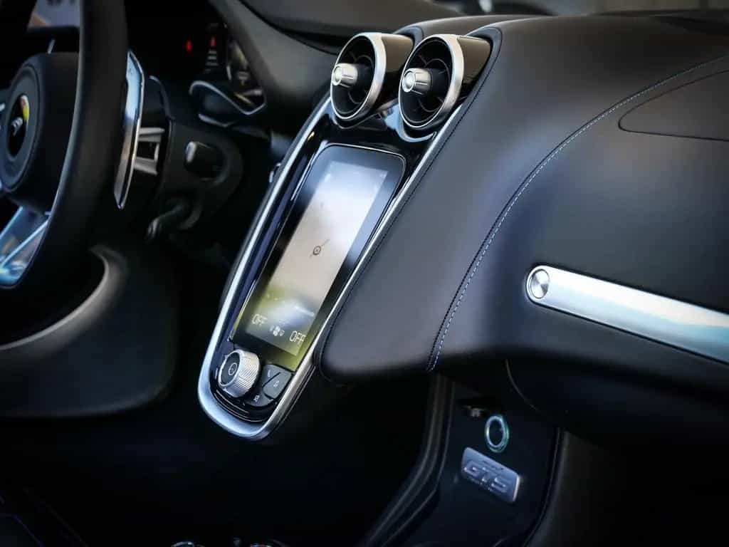 McLaren GTS Luxe, MSO Black Pack, Sports Exhaust null-photo-16