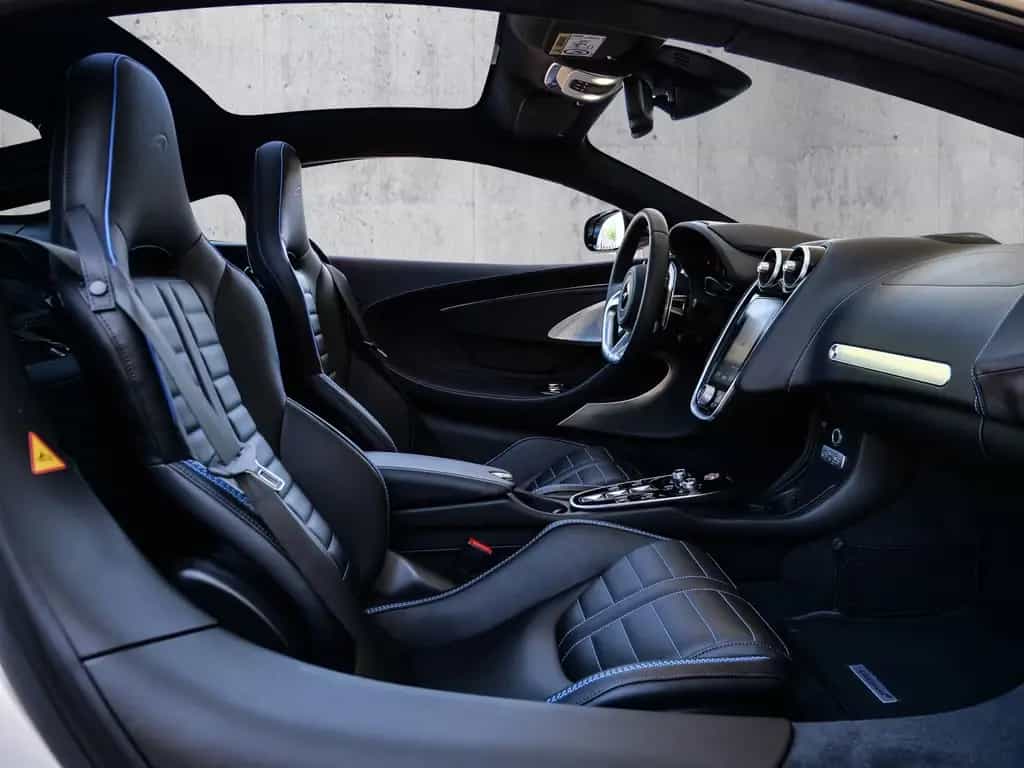 McLaren GTS Luxe, MSO Black Pack, Sports Exhaust null-photo-5