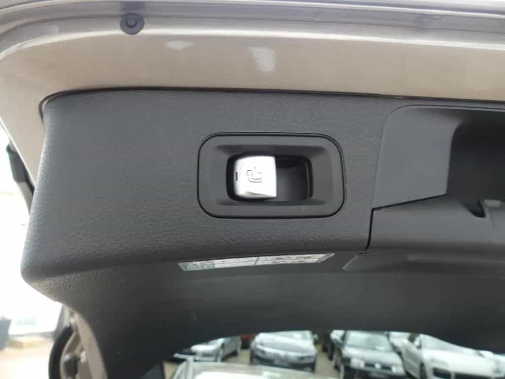Mercedes-Benz C 200 T, AMG, 1. Hd, Burm., LED., Top Zustand 09/2019-photo-40
