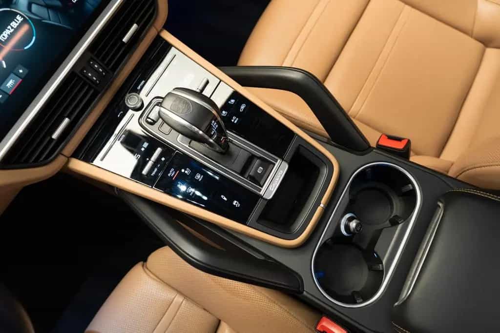 Porsche Cayenne Basis 08/2020-photo-13