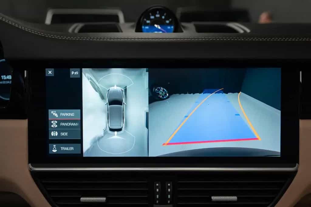Porsche Cayenne Basis 08/2020-photo-15