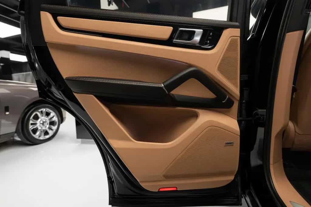 Porsche Cayenne Basis 08/2020-photo-27