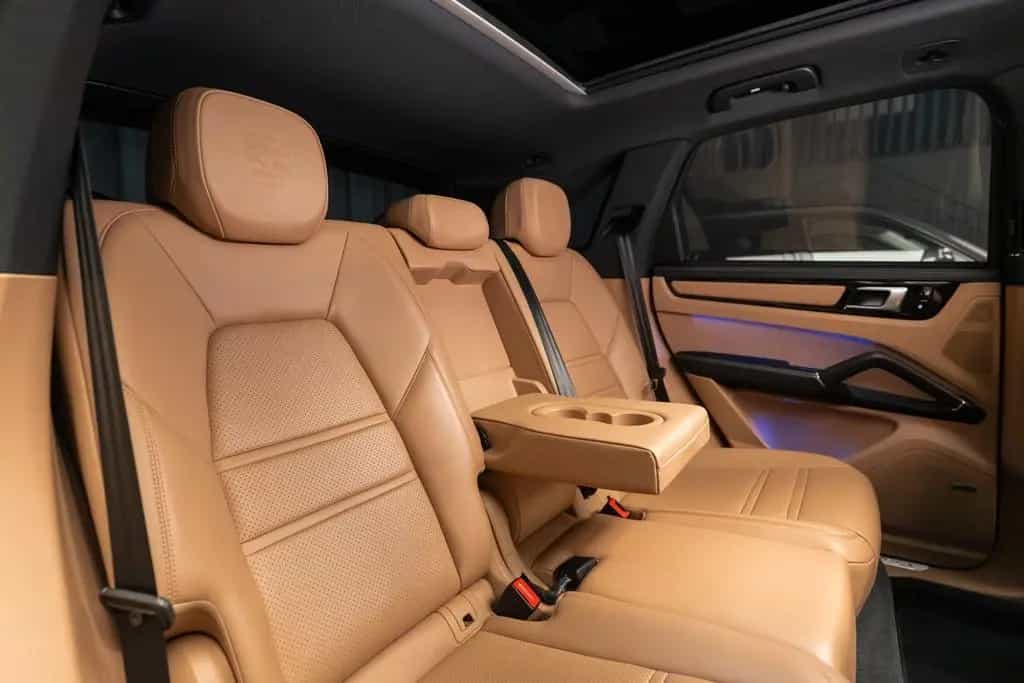 Porsche Cayenne Basis 08/2020-photo-32