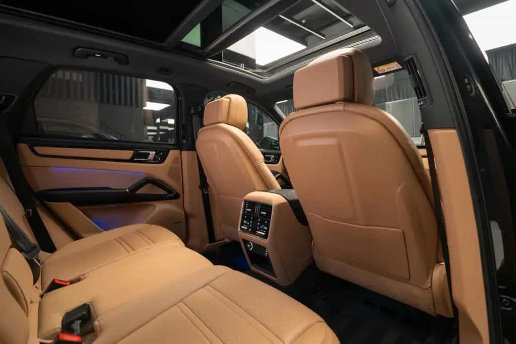 Porsche Cayenne Basis 08/2020-photo-34
