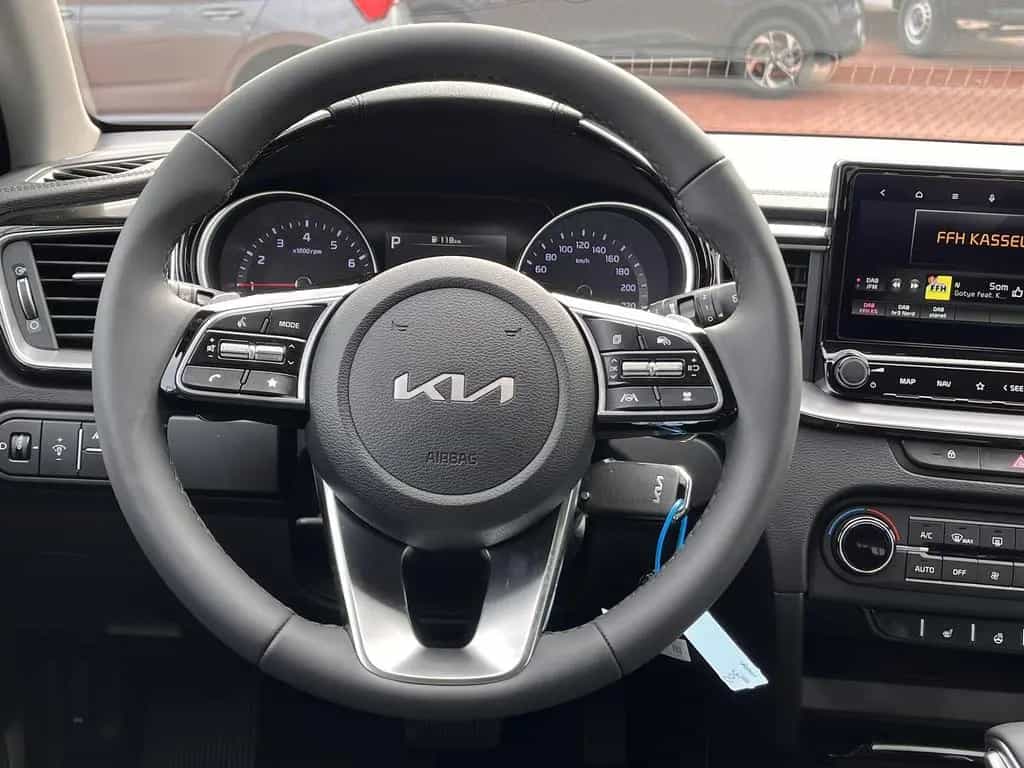 Kia XCeed 1.6 T-GDI Exclusive Alu 16" Automatik Navi null-photo-13