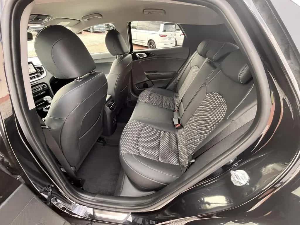 Kia XCeed 1.6 T-GDI Exclusive Alu 16" Automatik Navi null-photo-7