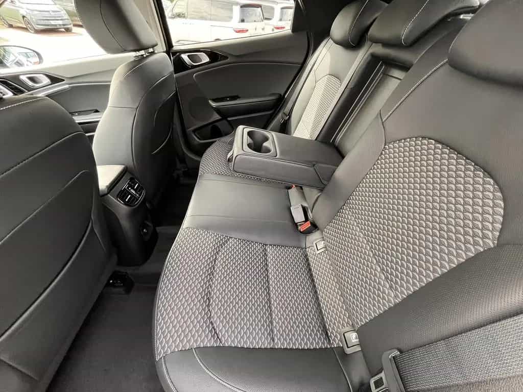 Kia XCeed 1.6 T-GDI Exclusive Alu 16" Automatik Navi null-photo-9