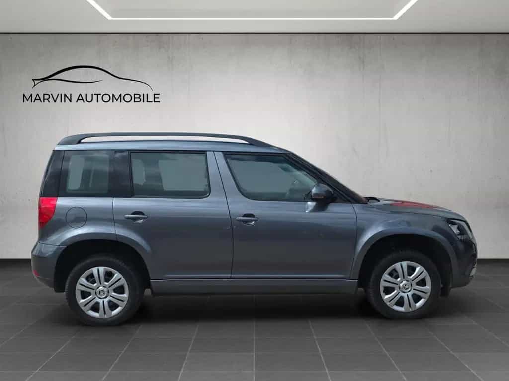 Skoda Yeti 1.2 TSI Active AHK SHZ PDC TÜV NEU 01/2018-photo-1